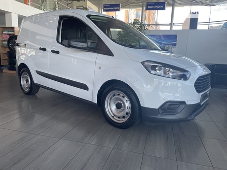 Ford Transit Courier 2023