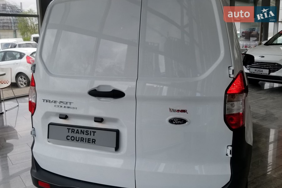 Ford Transit Courier - фото 4