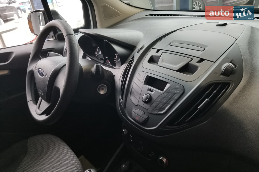 Ford Transit Courier - фото 11