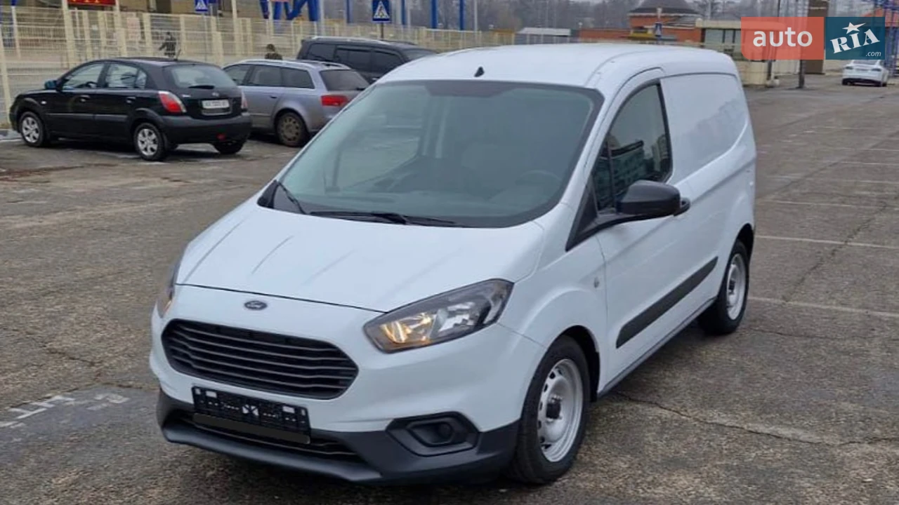 Ford Transit Courier Ambiente Plus