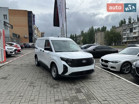 Ford Transit Courier 2025
