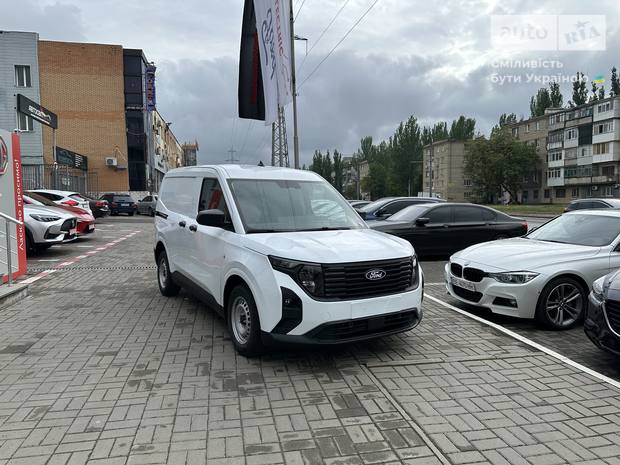 Ford Transit Courier 2025