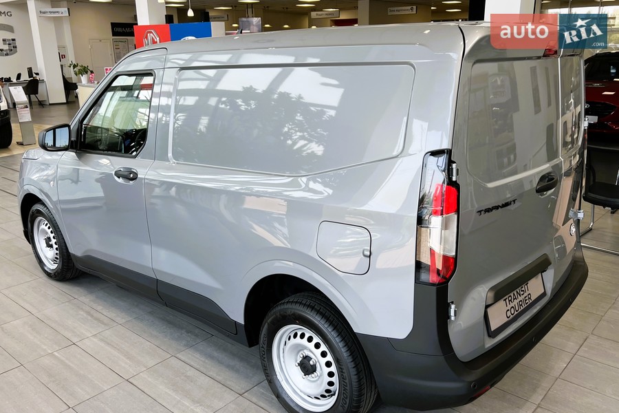 Ford Transit Courier - фото 9