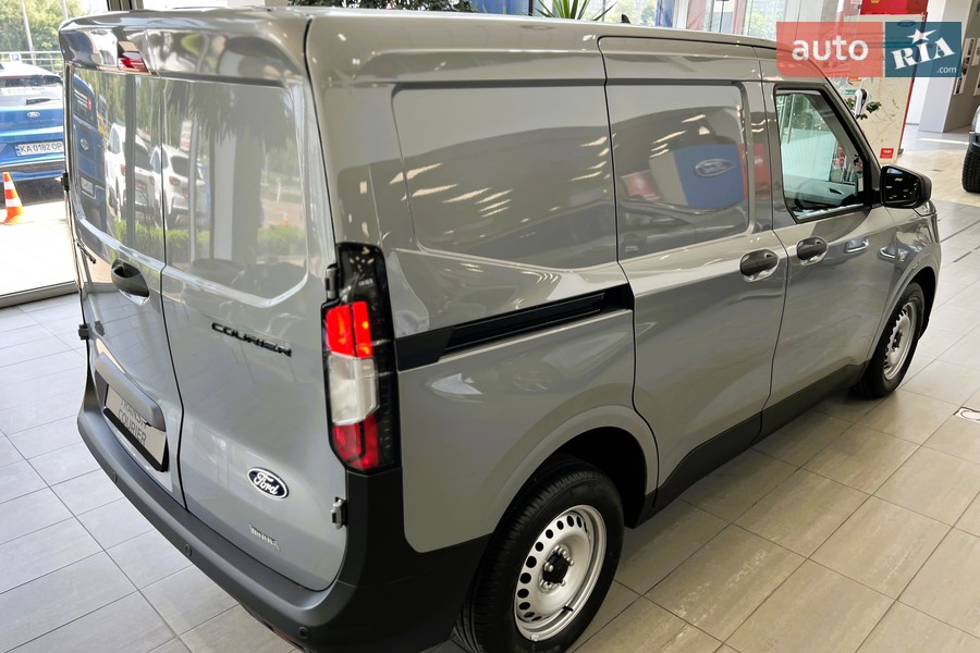 Ford Transit Courier - фото 8