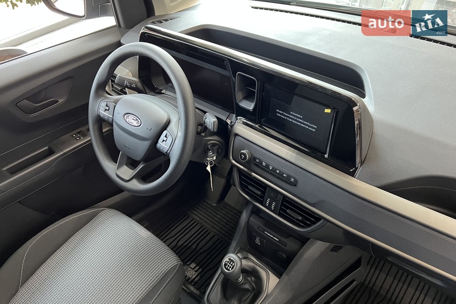 Ford Transit Courier - фото 14
