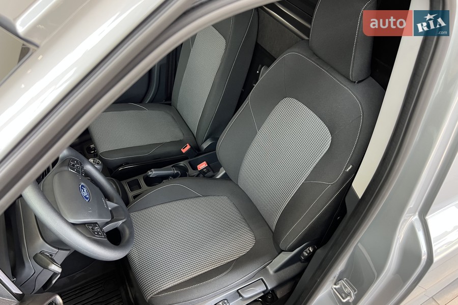 Ford Transit Courier - фото 18