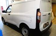 Ford Transit Courier Base