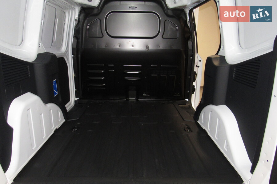 Ford Transit Courier - фото 8