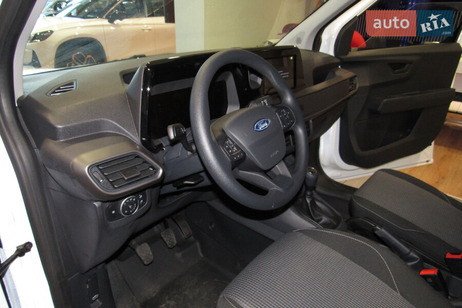 Ford Transit Courier - фото 14