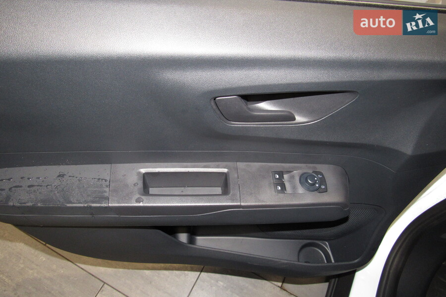 Ford Transit Courier - фото 21