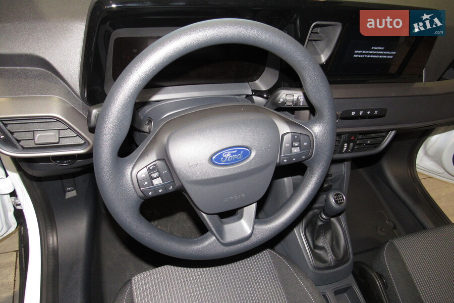 Ford Transit Courier - фото 20