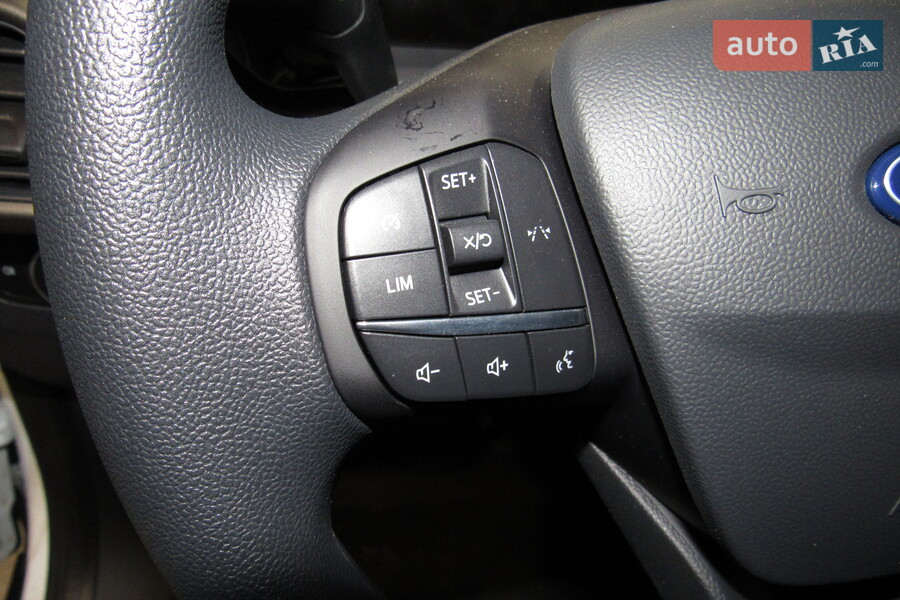 Ford Transit Courier - фото 22