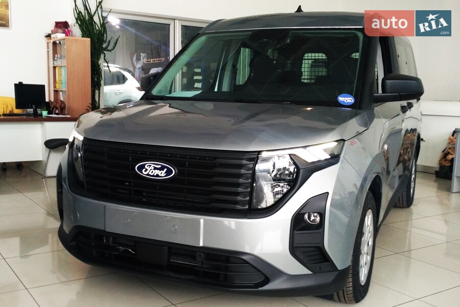 Ford Transit Courier - фото 1
