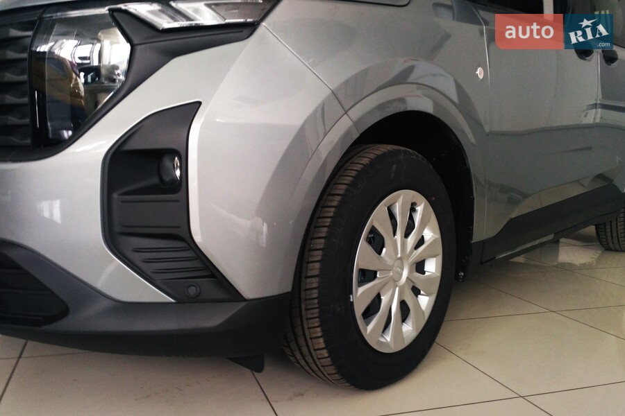 Ford Transit Courier - фото 7