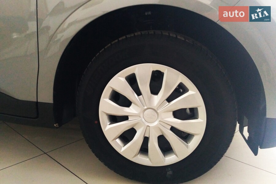 Ford Transit Courier - фото 8