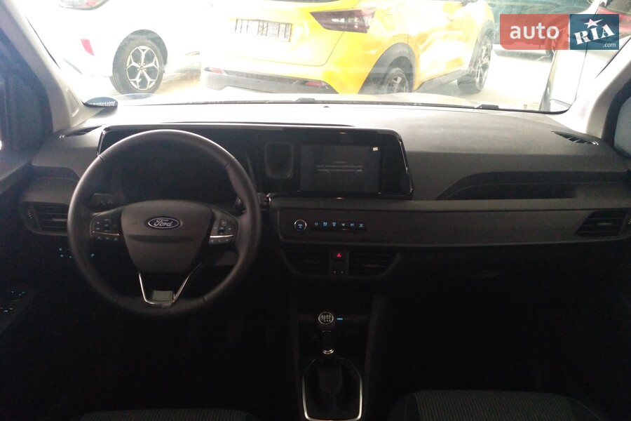 Ford Transit Courier - фото 19