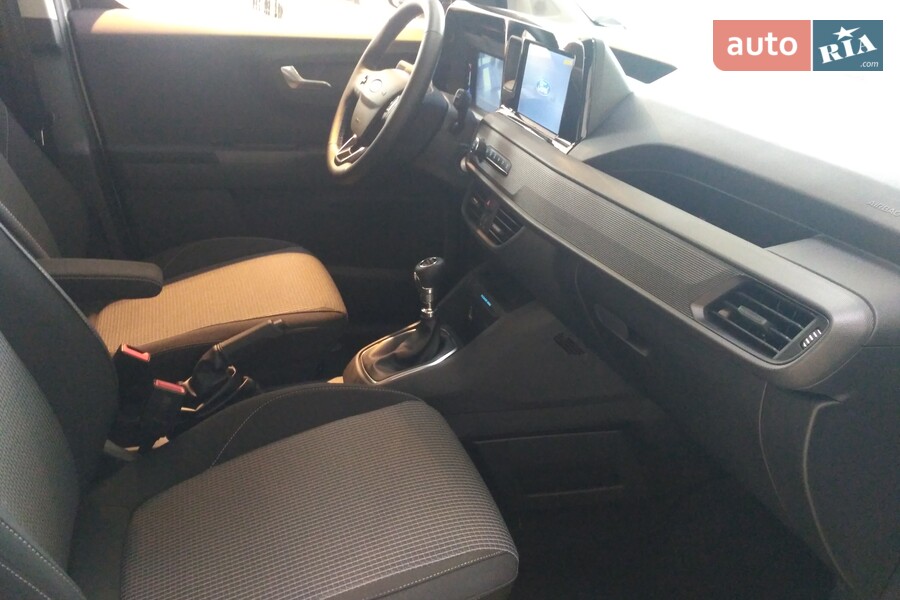 Ford Transit Courier - фото 25