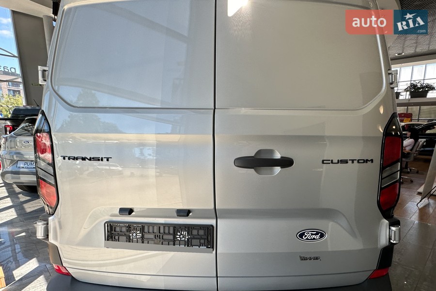 Ford Transit Custom - фото 8