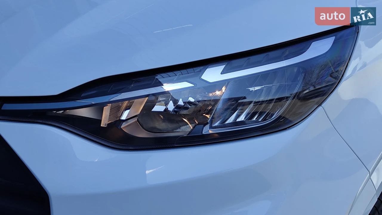 Ford-8