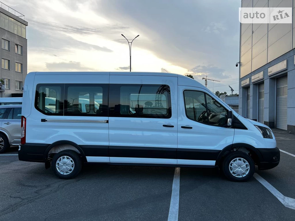 Ford Transit пасс. Trend