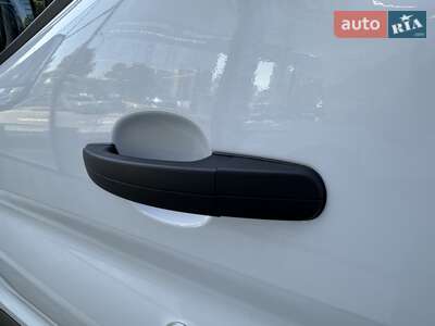 Новий Ford Transit 2025 - фото 4
