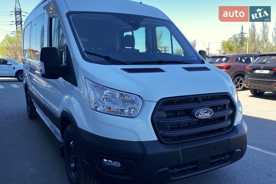 Ford Transit - фото 1