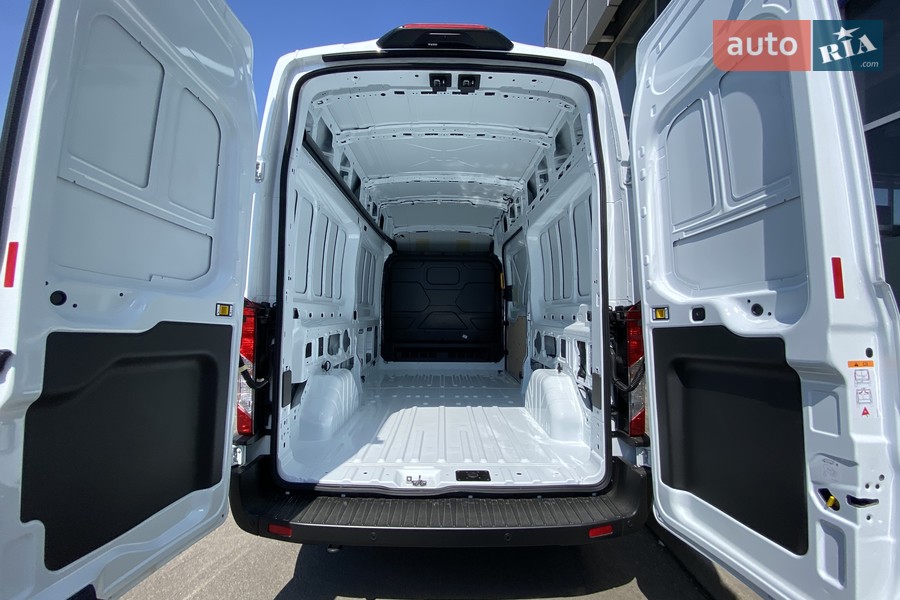 Ford Transit - фото 12