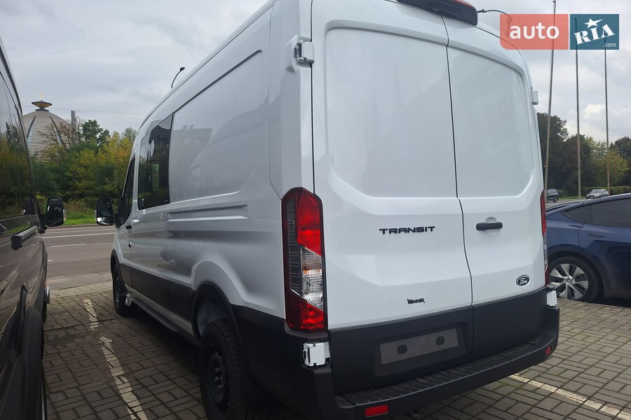 Ford Transit - фото 8