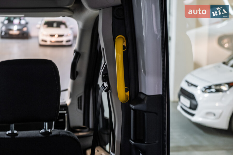 Ford Transit - фото 17