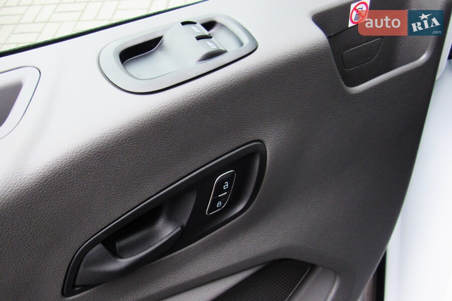 Ford Transit - фото 10