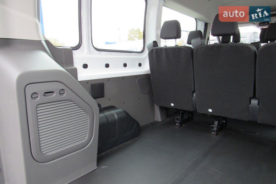 Ford Transit - фото 9