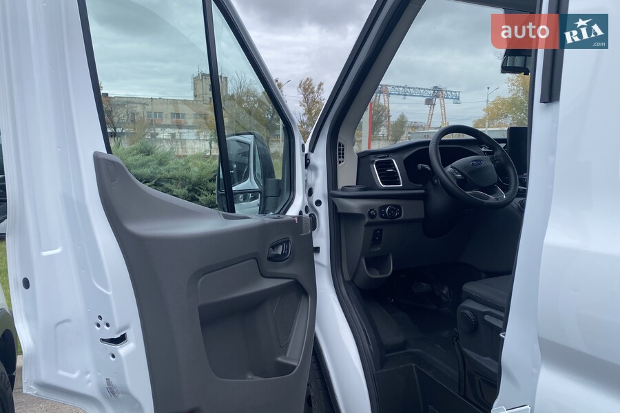 Ford Transit - фото 9