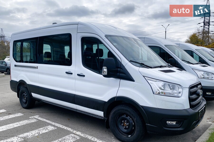 Ford Transit - фото 1