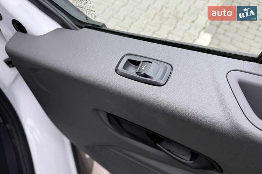 Ford Transit - фото 16