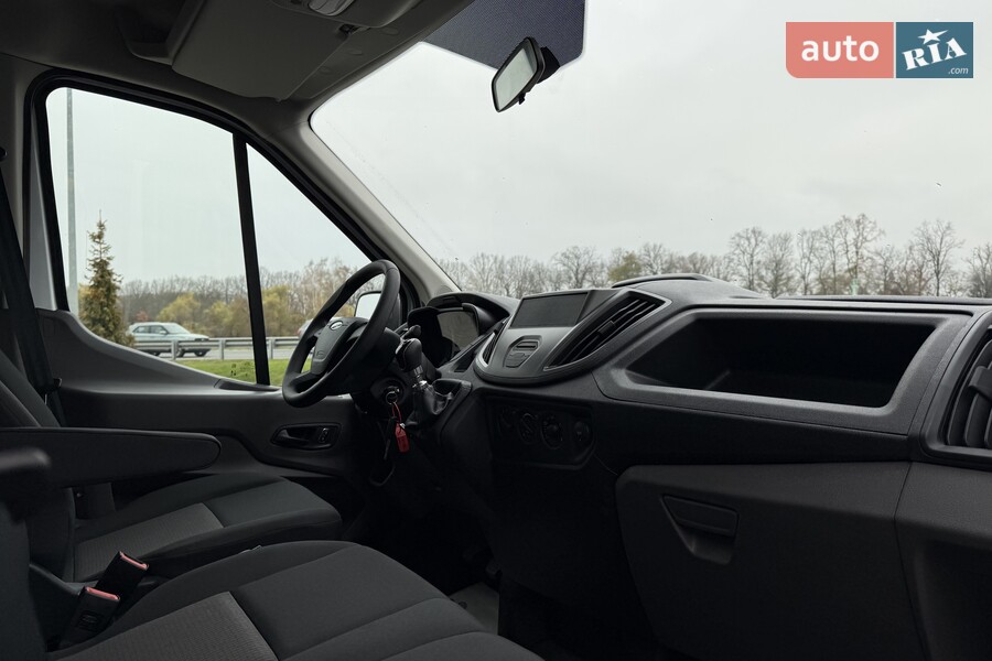 Ford Transit - фото 21