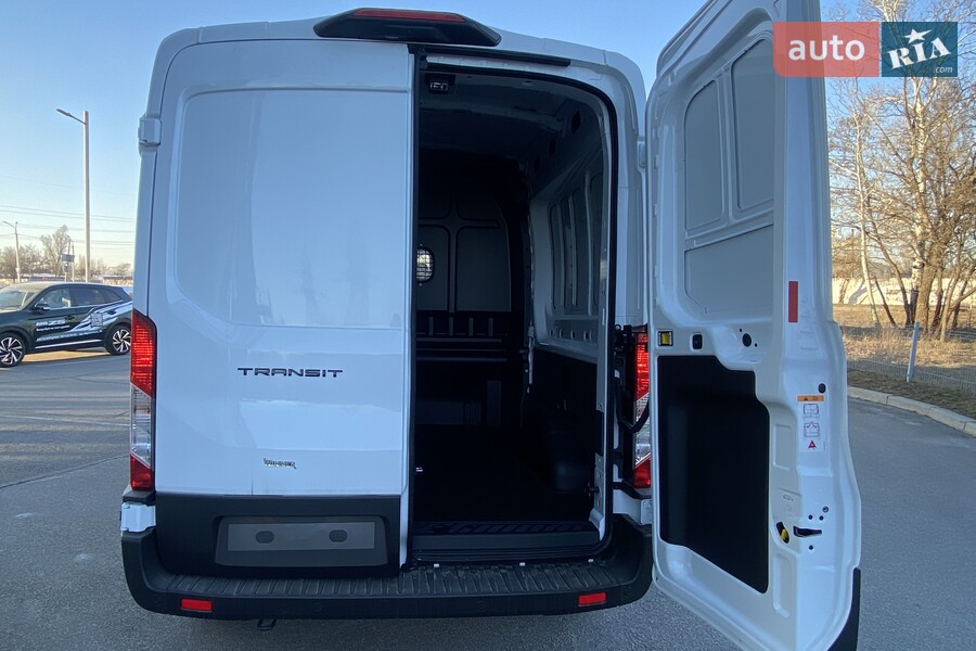 Ford Transit - фото 2