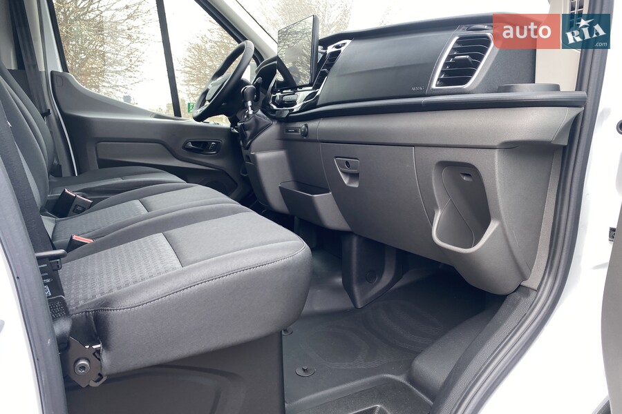 Ford Transit - фото 14