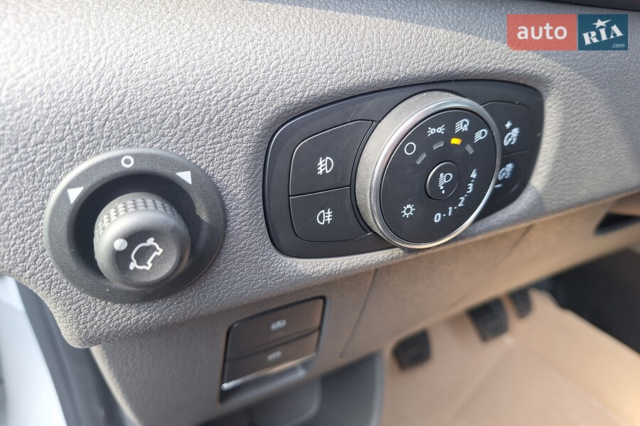 Ford Transit - фото 21