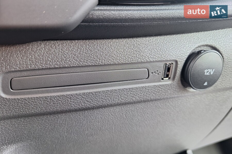 Ford Transit - фото 24