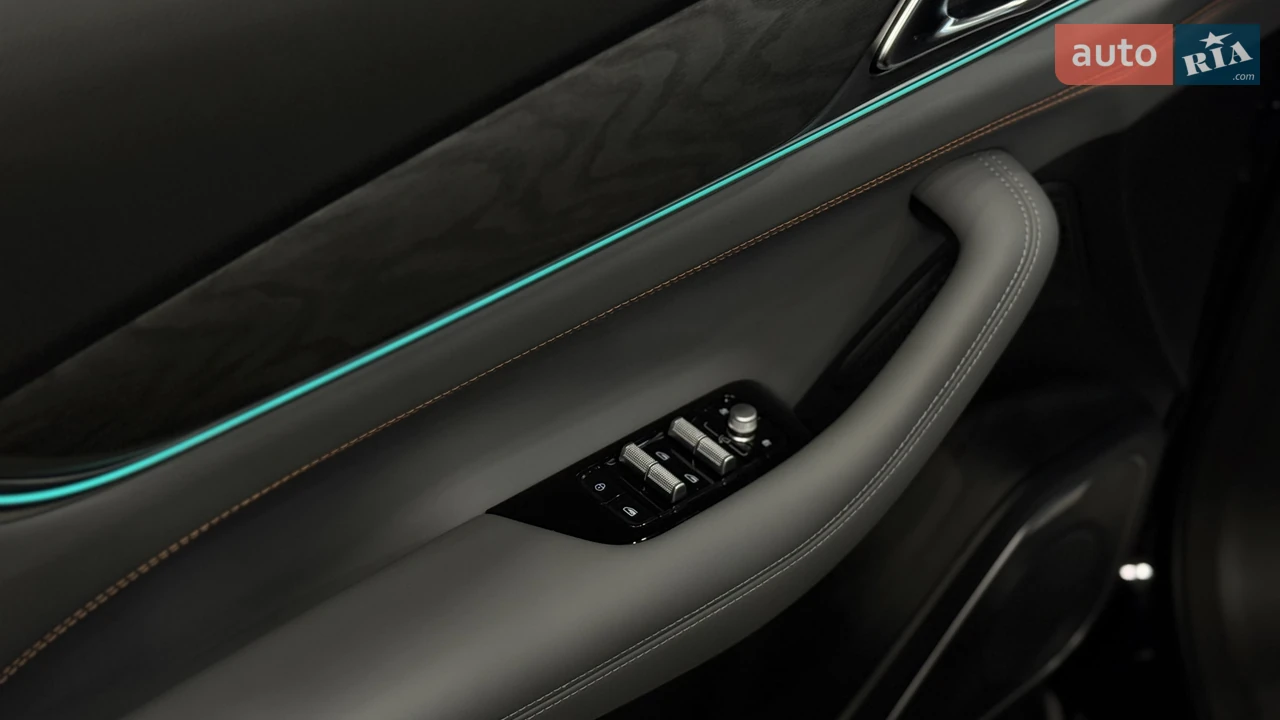 Geely-4