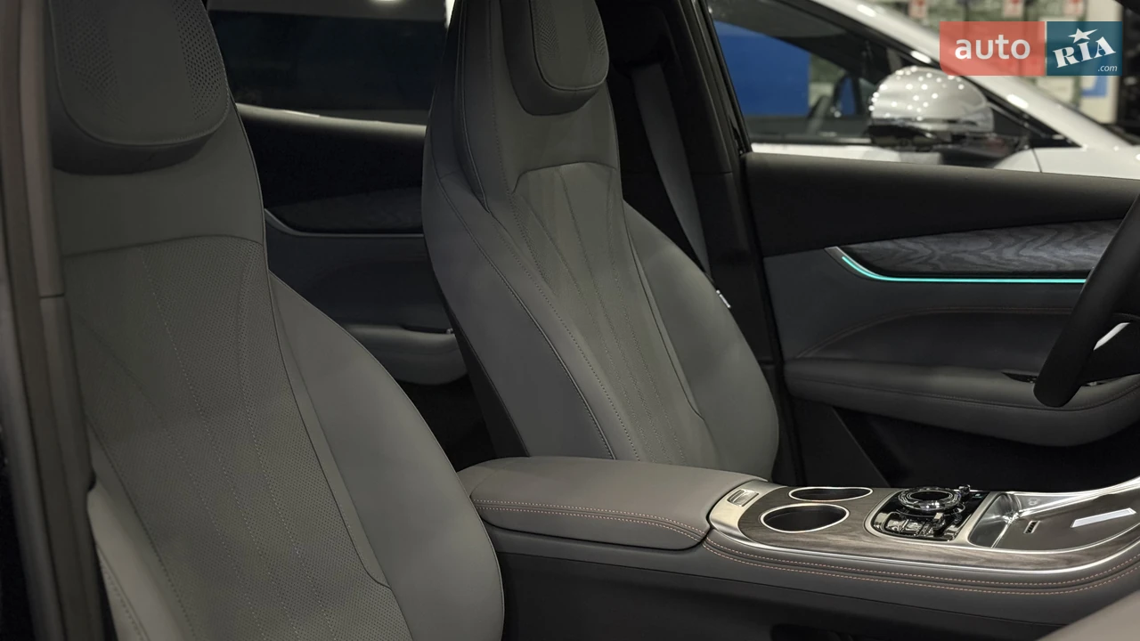 Geely-30