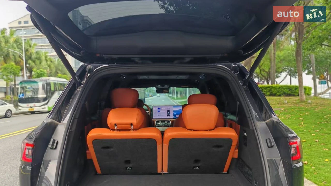 Geely-17