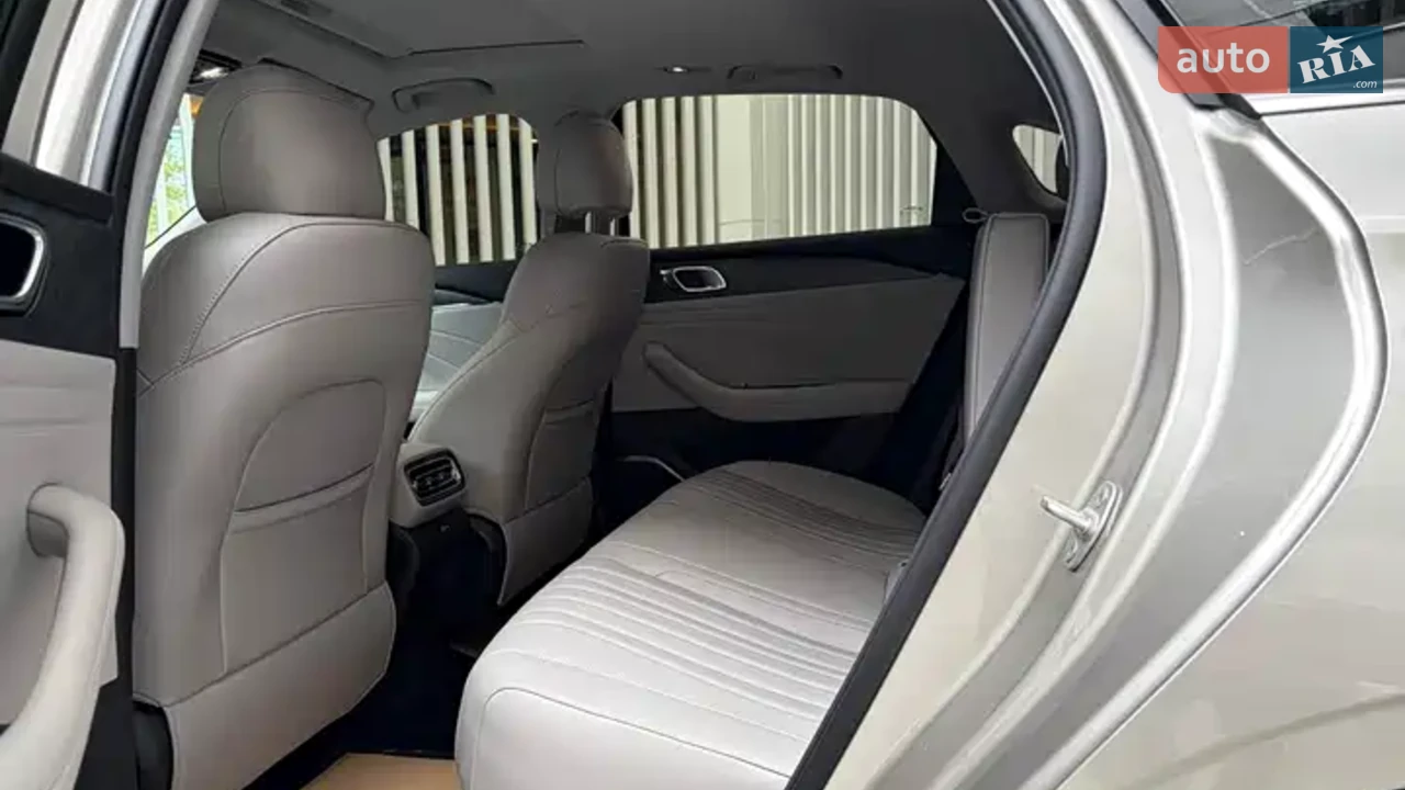 Geely-0