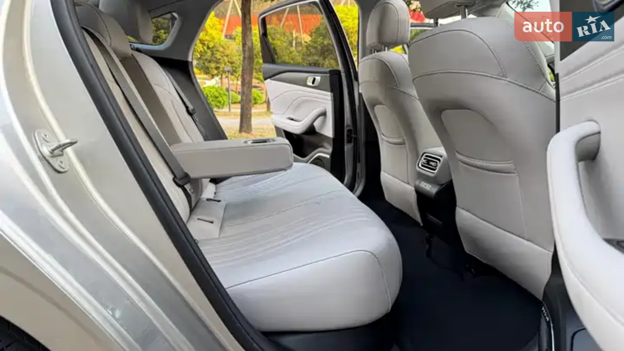 Geely-14
