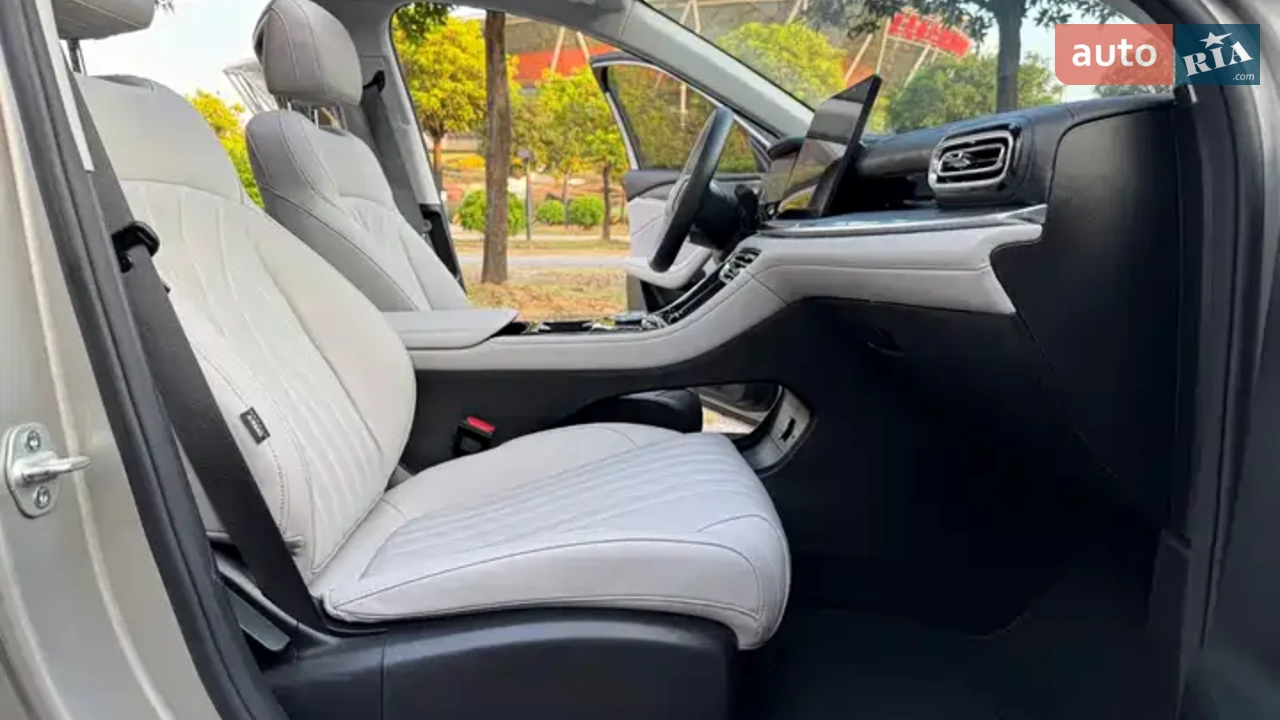 Geely-23