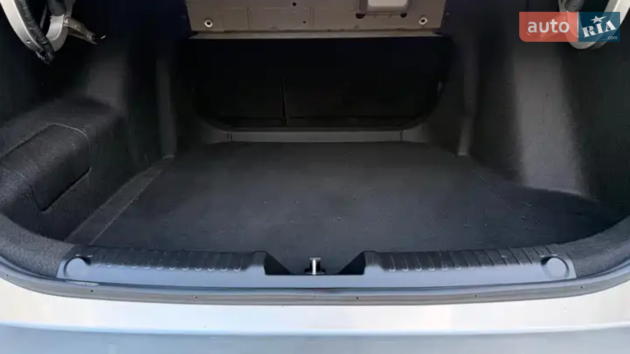 Geely-12