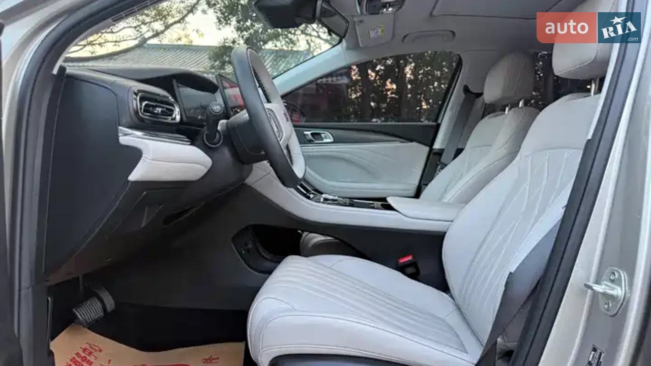 Geely-17