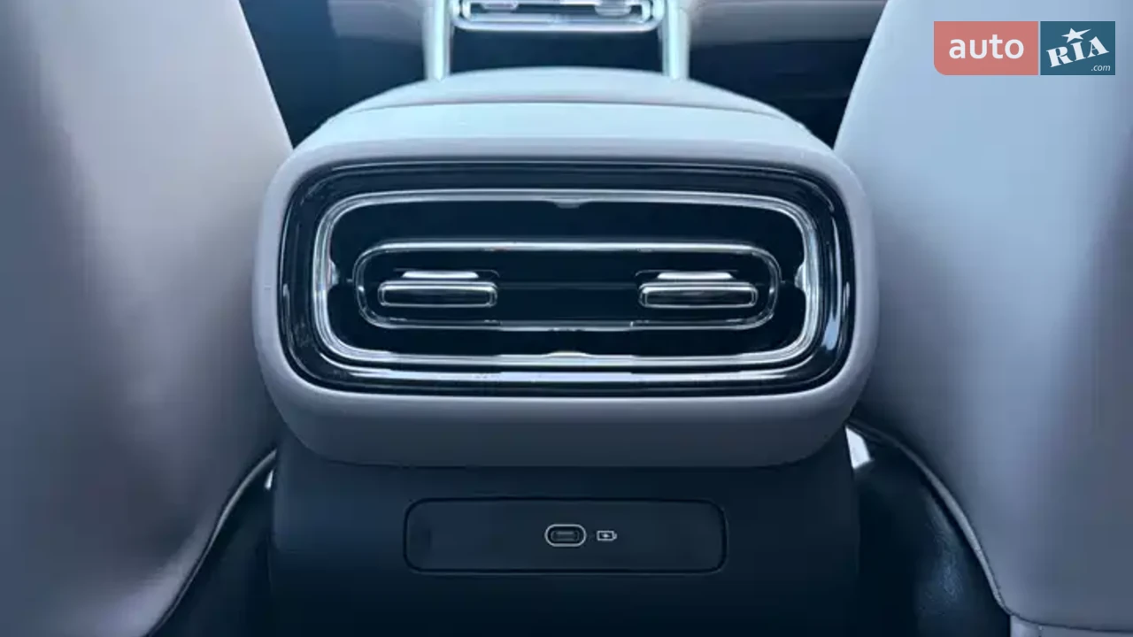 Geely-1