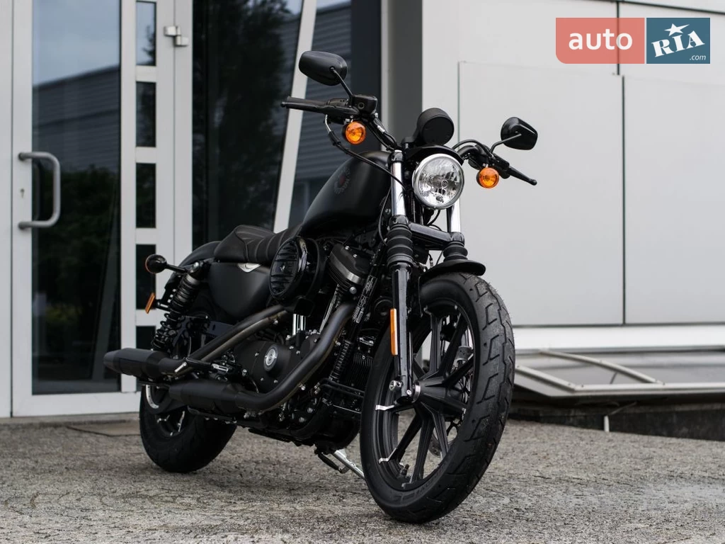 Harley-Davidson 883 Iron Base