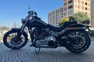 Harley-Davidson Breakout Base
